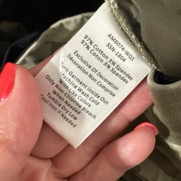 ATM Anthony Thomas Camo Cargo‎ Army Green Women's Khakis Size 28 - Picture 9 of 13